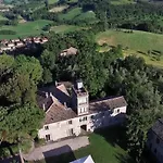 Mit Mezzanin Und Schwimmbad- In Einem In Den Huegeln By Interhome