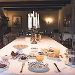 Mit Mezzanin Und Schwimmbad- In Einem In Den Huegeln By Interhome Apartment