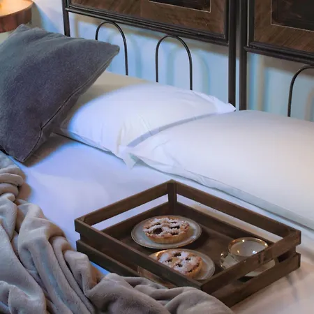 Mit Mezzanin Und Schwimmbad- In Einem In Den Huegeln By Interhome *