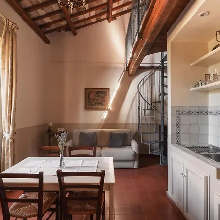 Mit Mezzanin Und Schwimmbad- In Einem In Den Huegeln By Interhome