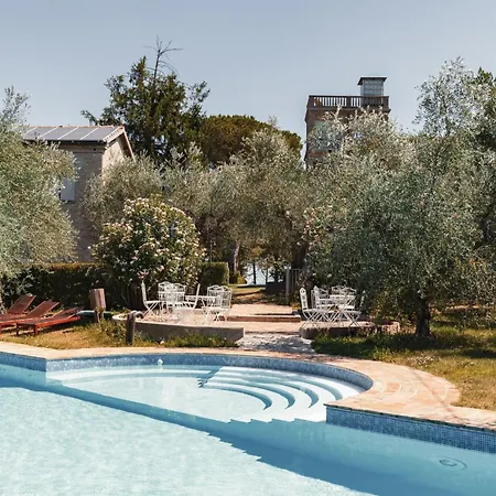 Mit Mezzanin Und Schwimmbad- In Einem In Den Huegeln By Interhome * Pesaro