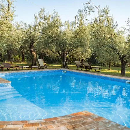Mit Mezzanin Und Schwimmbad- In Einem In Den Huegeln By Interhome Daire Pesaro