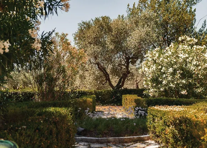 Daire Mit Mezzanin Und Schwimmbad- In Einem In Den Huegeln By Interhome Pesaro